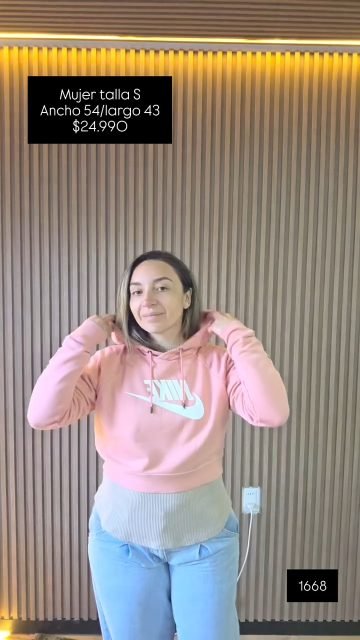 Nike · Polerón